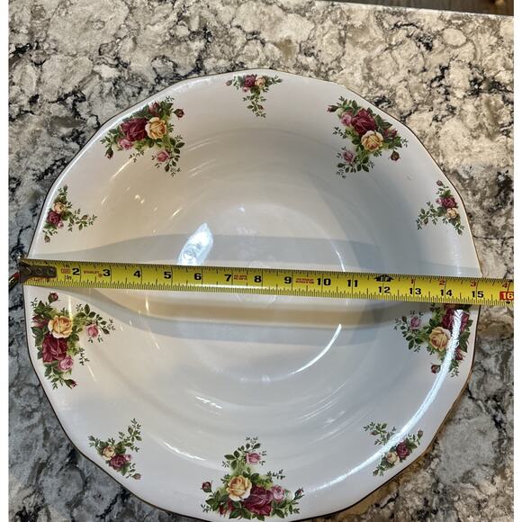 Vtg Royal Albert Old Country Roses China 15.5” Serving Pasta Vegetable Bowl EUC - Picture 4 of 4